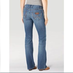 Wrangler Womens Retro Sadie Low Rise Bootcut Jeans - 1007MWZRT
